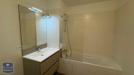 Location Appartement 3 pièces 66m² PUTEAUX 92800 - Photo 3