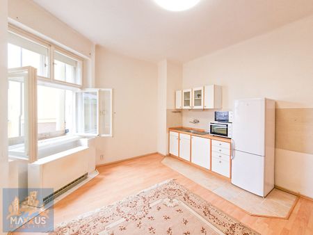 Pronájem bytu 1+kk 28 m² - Fotografie 3
