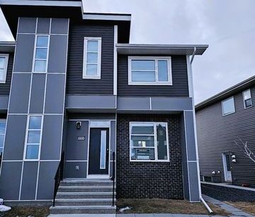 Semi-Detach - 3 Bed, 2.5 Bath+Den - SHORT/LONG TERM | Calgary - Photo 1