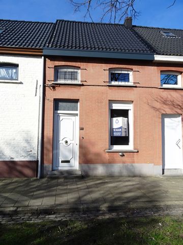 HOFSTADE - Gezellige rijwoning vlakbij de dorpskern. - Photo 4