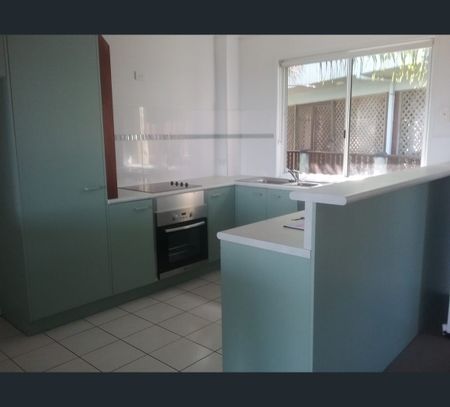 2/20 Ballinger Court, Buderim, Qld 4556 - Photo 3