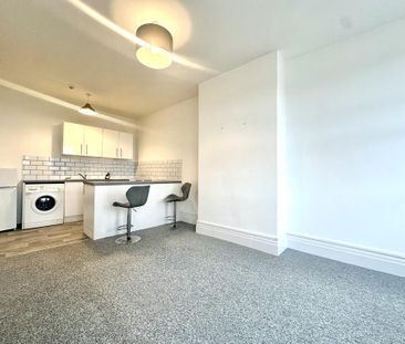 2 bedroom apartment to rent - Photo 6