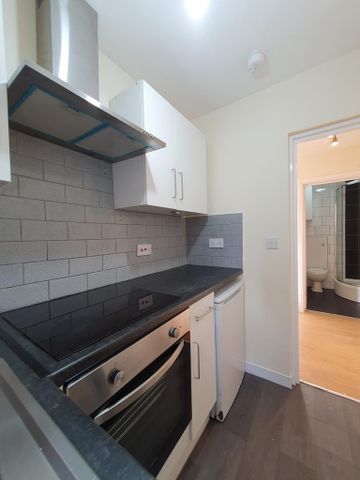 1 bedroom flat to rent - Photo 5