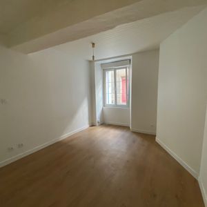 Location Appartement 2 pièces 55m² CHATEAUBRIANT 44110 - Photo 2