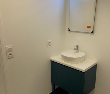 T2 AVEC JARDIN + PARKING - Photo 4