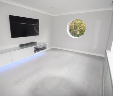 5 bedroom detached house to rent - Photo 1