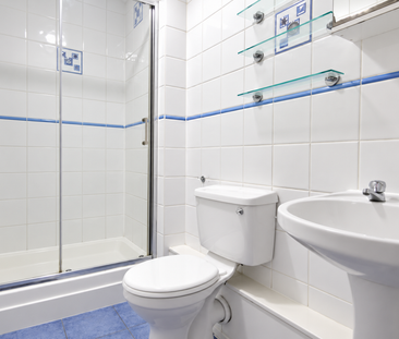 1 bedroom in a house share to rent - Photo 4