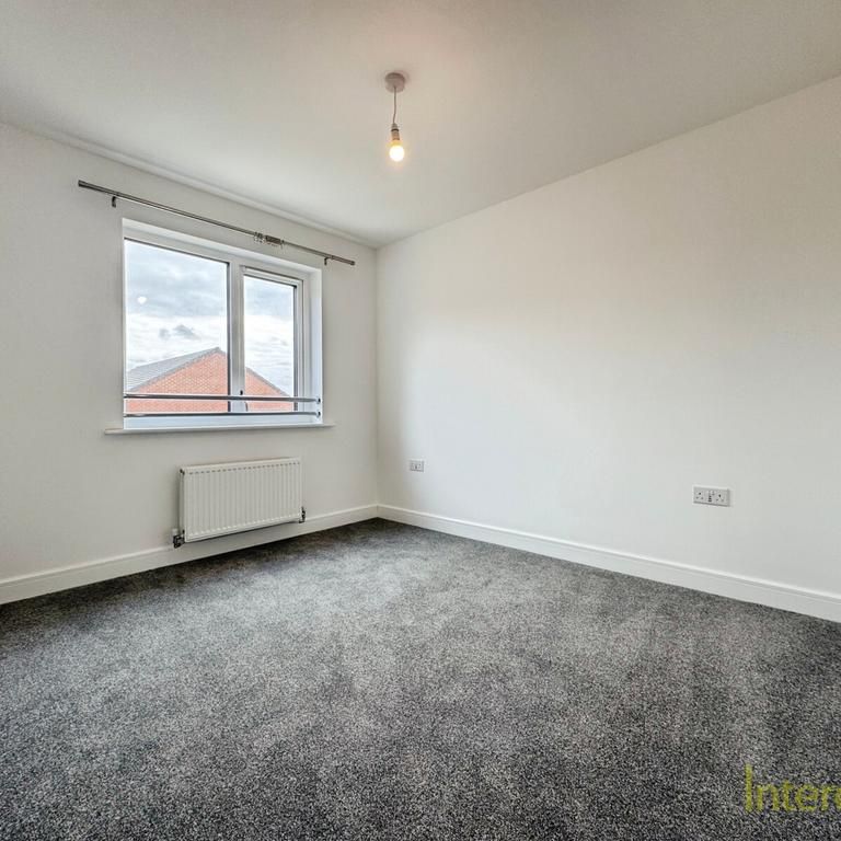 3 bedroom semi-detached house to rent - Photo 1