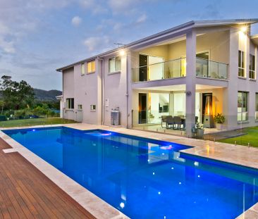 Elegant Two-Storey home with pool - a stunning masterpiece (short t... - Photo 4