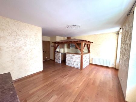 Location Appartement 2 pièces 41m² ROANNE 42300 - Photo 2