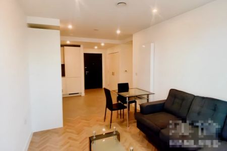 1 Bedroom 1 Bathroom - Photo 2