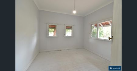 Conveniently Located 3-Bedroom Home Near Kenwick Train Station - Photo 2