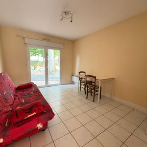 Location Appartement 1 pièce 27m² - Photo 2