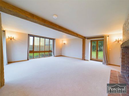 4 bedroom detached house to rent - Photo 4