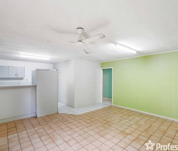 1/15 Hall Street, Edge Hill QLD 4870 - Photo 4