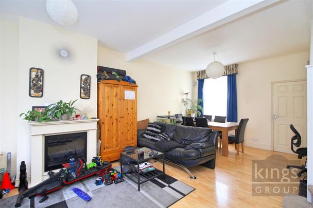 2 Bedroom House - Terraced To Let - Photo 1