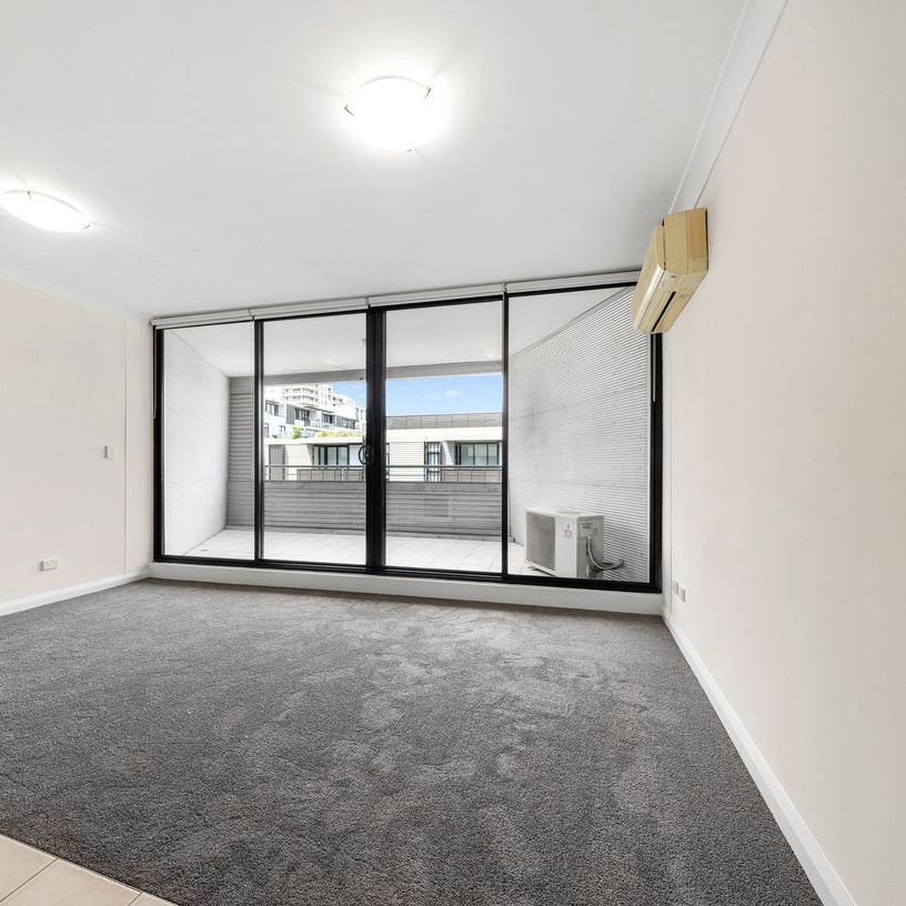 Spacious One Bedroom Retreat - Photo 1