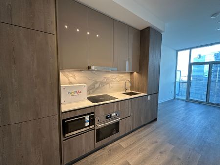 For Lease - 8 Interchange Way Unit# 606, Vaughan, Ontario - Photo 4