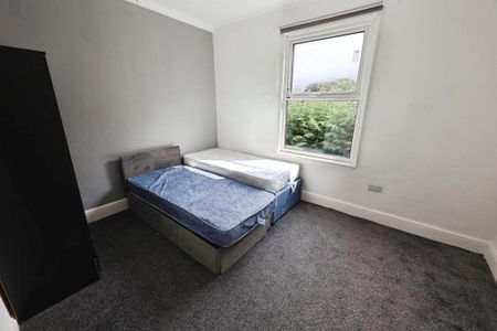 7 bedroom terraced house to rent - Photo 5