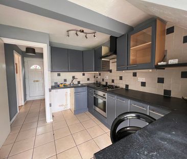 The Ridings, Bicton Heath, Shrewsbury, SY3 5ET - Photo 3