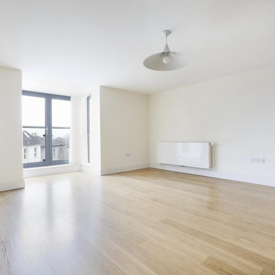 2 Bed Flat - Photo 1