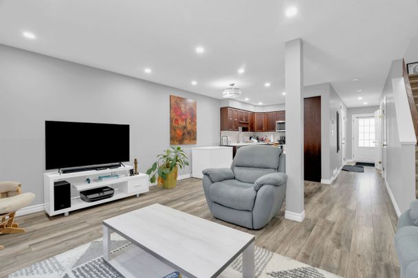 For Lease - 110 Activa Avenue Unit# E30, Kitchener, Ontario - Photo 1