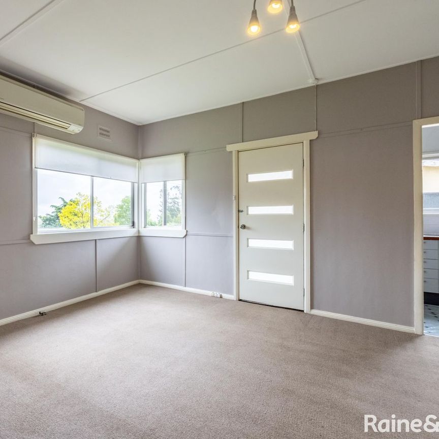 Two bedroom home in West Bathurst - Available 19/12/25 !!! - Photo 1
