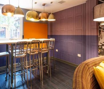 1 bedroom in a flat share to rent - Photo 3