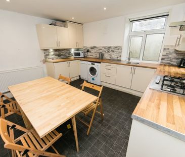 Providence Avenue, Woodhouse, Leeds - Photo 3