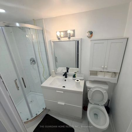 9 Keewatin Street S - Photo 4