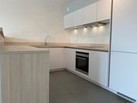 Appartement te huur - Foto 3