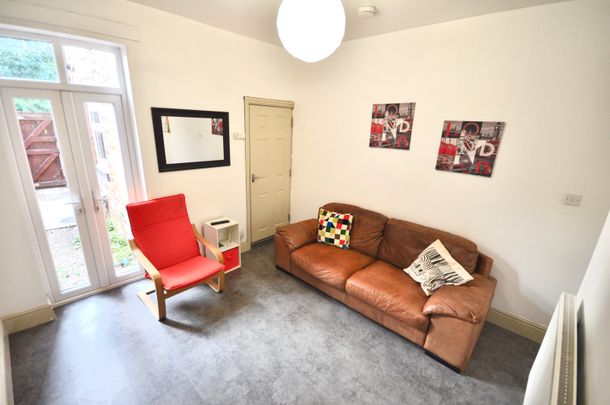 65 Gleave Road - Photo 1