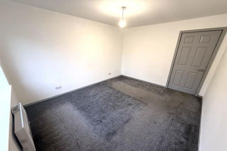 2 Bedroom Apartment To Let - Photo 4