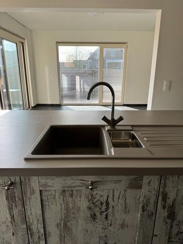 Nieuwbouw appartement van 120 m² op het gelijkvloers met 2 slaapkamers. - Photo 2