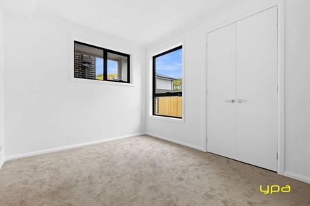 Brand New Charming Family Home in Notting Hill - Photo 4