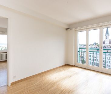 Attraktive Lage am pulsierenden Marktplatz! Erster Mietzins geschenkt. - Photo 4