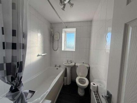 Broad O Th Lane, Bolton, BL1 - Photo 2