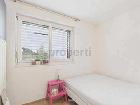 Modern 3.5-room apartment with spacious balcony in Uttwil from May 2026 - Foto 3