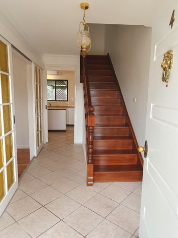 4 Andrew Avenue - Photo 4