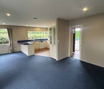 Generous Space and Practical Living Ã¢ÂÂ 6 Month Lease - Photo 2