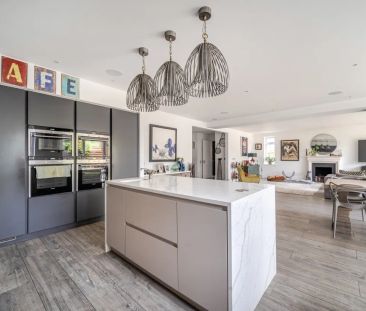 5 bedroom detached house to rent - Photo 4