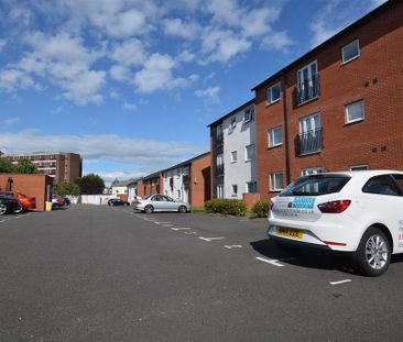 2 bedroom flat to rent - Photo 6