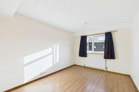 St Martins Way, Thetford, IP24 - Photo 5