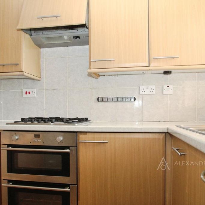 2 bedroom semi-detached house to rent - Photo 1