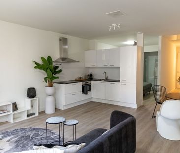 Appartement te huur: Naritaweg 209-D 1043 CB Amsterdam - Photo 1