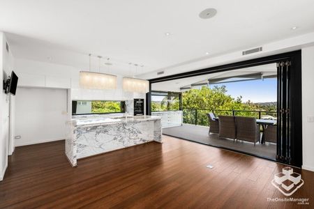Luxury 4-Bedroom Home with Study, Indoor Pool & Stunning Views in Bardon - Photo 3