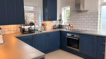 3 bedroom semi-detached house to rent - Photo 2