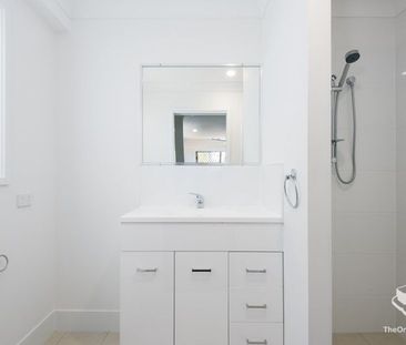 Near new townhouse for rent - Photo 6