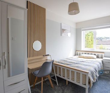 1 bedroom in a house share to rent - Photo 6