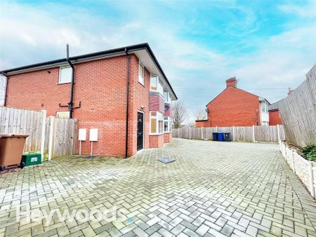 3 bed semi-detached house to rent in Sutherland Avenue, Dresden, Stoke-On-Trent - Photo 5